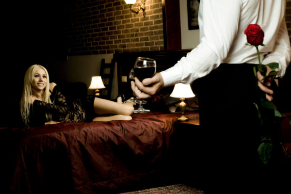 Elite Escort Etiquette: What Makes a True Gentleman?